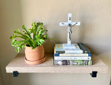 Load image into Gallery viewer, 8.5&quot; White Wood Standing Crucifix