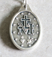 Load image into Gallery viewer, Miraculous Medal - Men