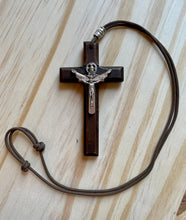 Load image into Gallery viewer, Brown Trinity Wood Cross on Paracord