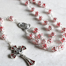 Load image into Gallery viewer, Red Metal Capped Rosary